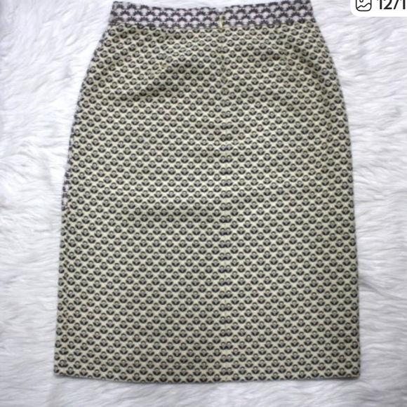 J Crew Collection Italian Jacquard Faux Wrap Skirt. Size 0 - Picture 7 of 9